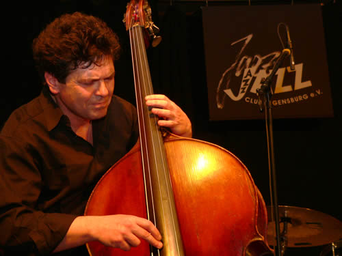 Carlos Bica