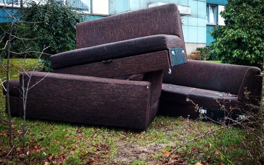 #Kunst vorm Bau. Eine gemütliche Sofaecke im Pott. Foto: Hufner